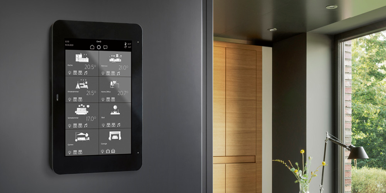 JUNG Smart Panel 8 bei Elektro Ralf Keller in Haunsheim